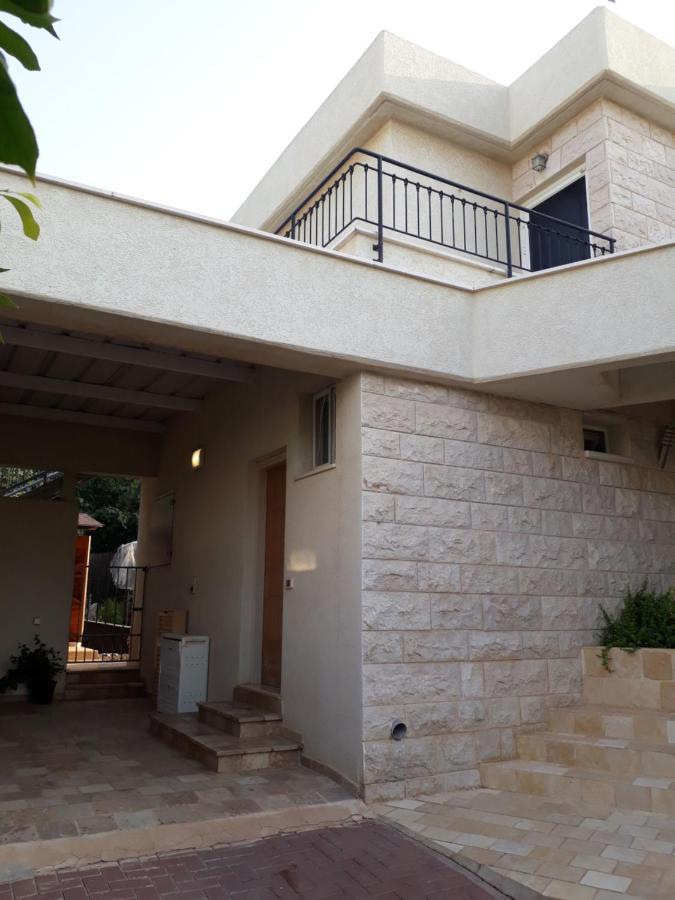 למרפסת La Balcona Apartment Chorazim Екстериор снимка
