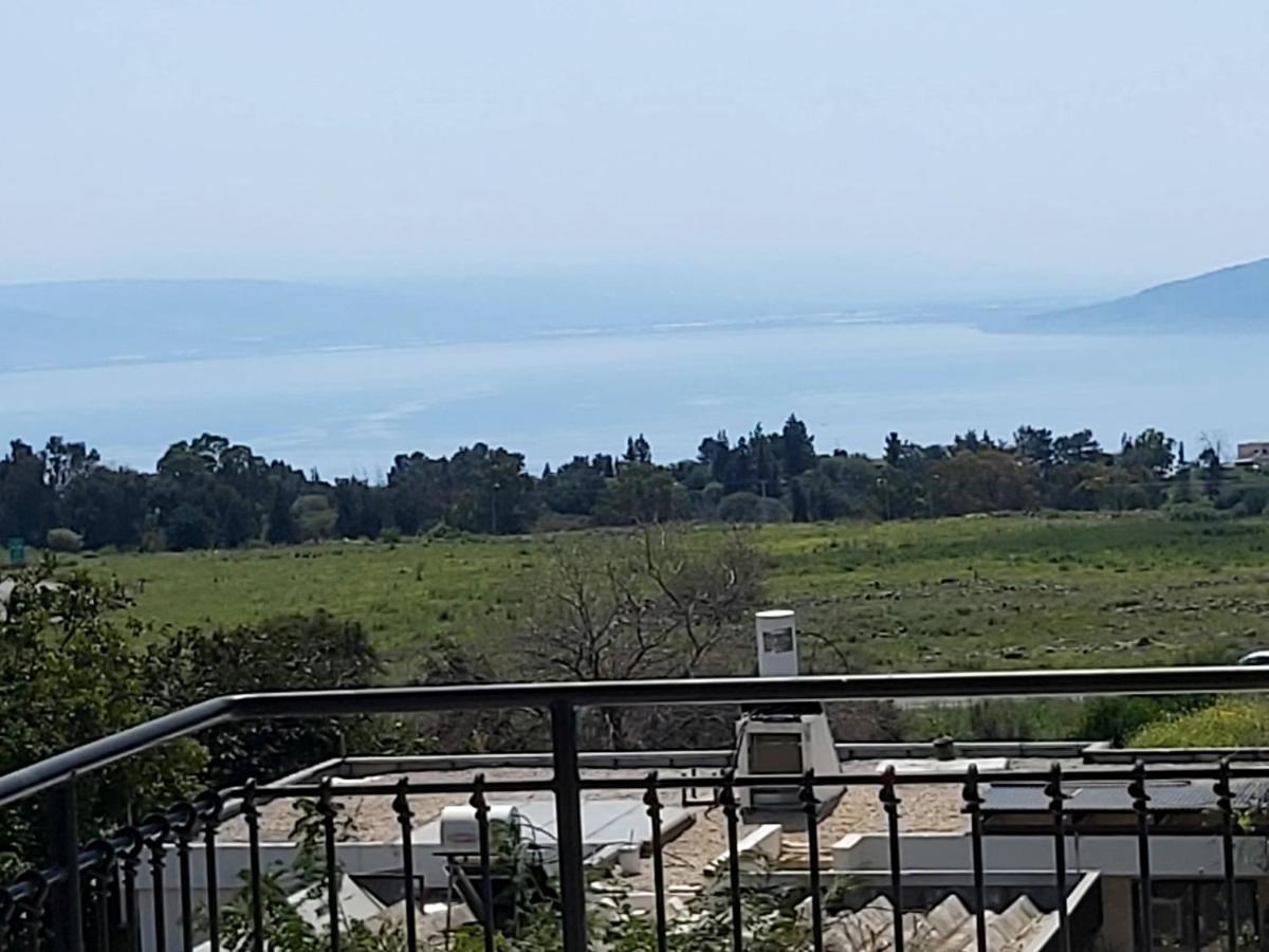 למרפסת La Balcona Apartment Chorazim Екстериор снимка